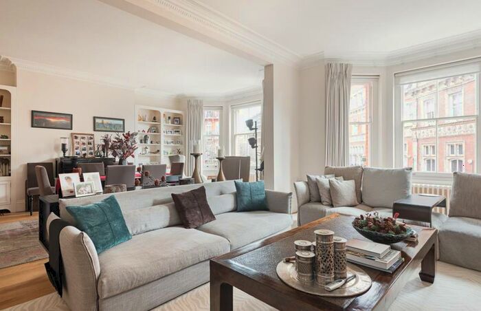 4 Bedroom Apartment To Rent In Grove End Road, St Johns Wood, London, NW8