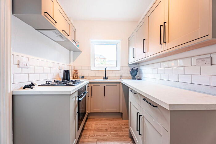 2 Bedroom Terraced House For Sale In Collygate Road, NG2