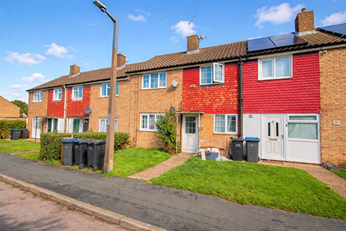 5 Bedroom Terraced House For Sale In Abbotsweld, Harlow, CM18