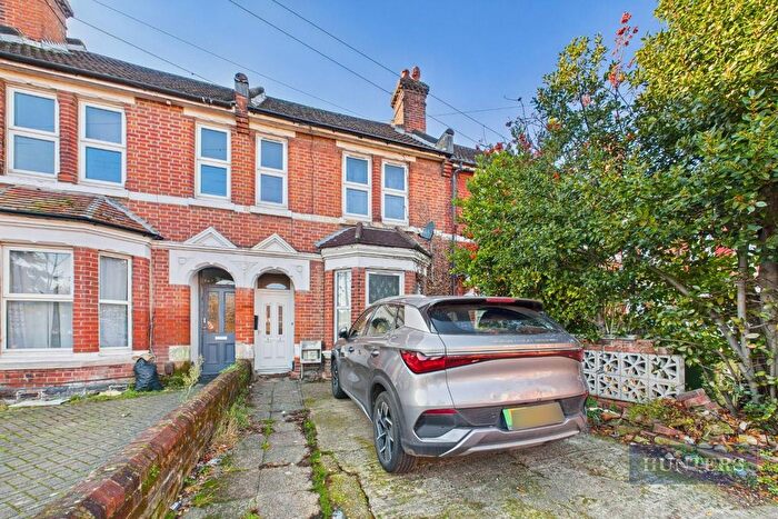 4 Bedroom Terraced House For Sale In Stafford Road, Southampton, SO15