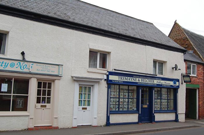 2 Bedroom Flat To Rent In High Street, Long Buckby, NN6