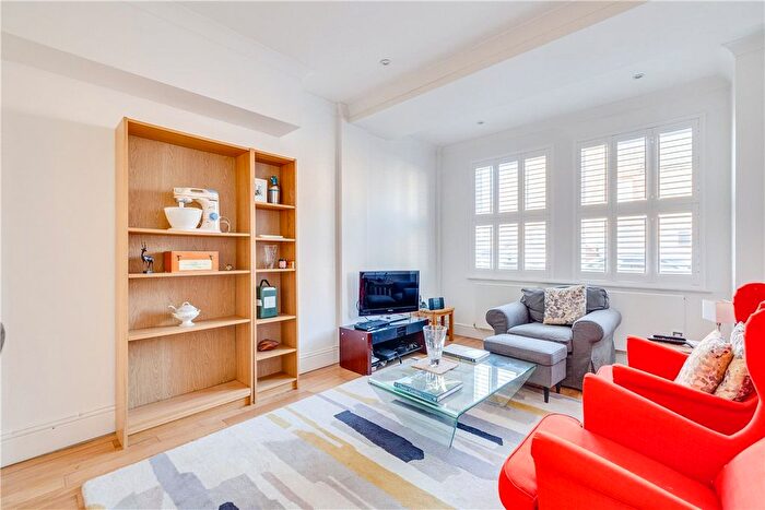 3 Bedroom Terraced House For Sale In Brookwood Road, London, SW18