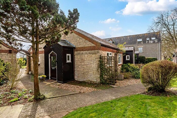 2 Bedroom Bungalow For Sale In Glen Court, Shapway Lane Evercreech, BA4