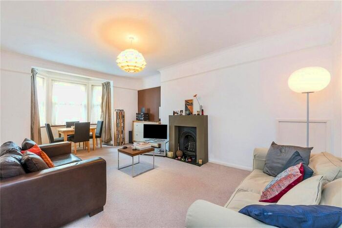 2 Bedroom Flat To Rent In Caversham Road, London, NW5
