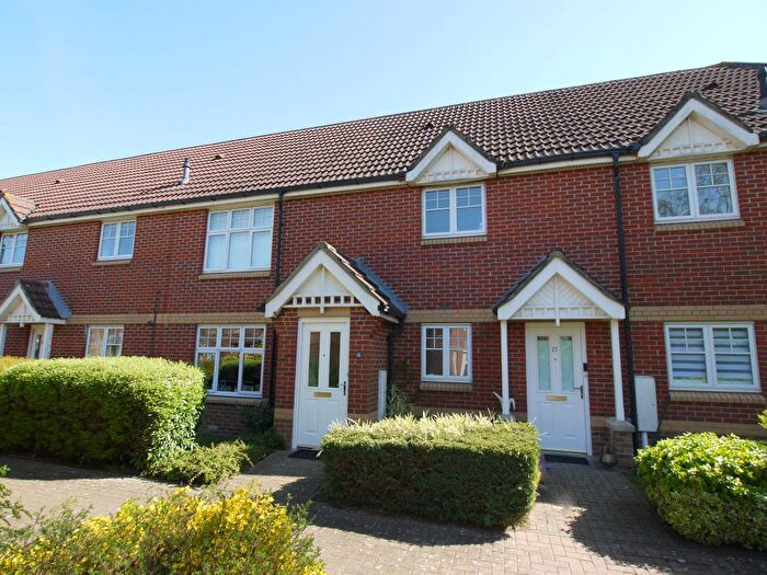 2 Bedroom Flat For Sale In Barretts Road, Dunton Green, Sevenoaks, TN13