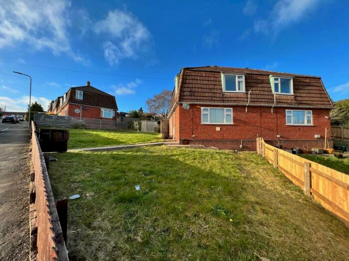 3 Bedroom House To Rent In Walker Road, Barry, Vale Of Glamorgan, CF62