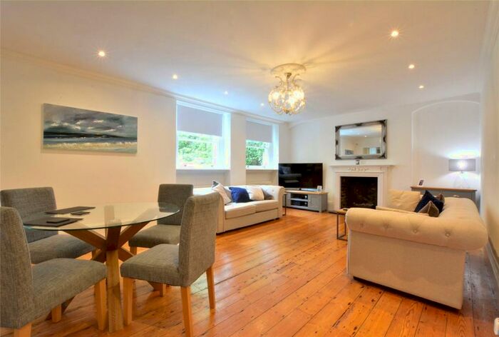 3 Bedroom Apartment To Rent In Kidbrooke Grove, Blackheath, London, SE3