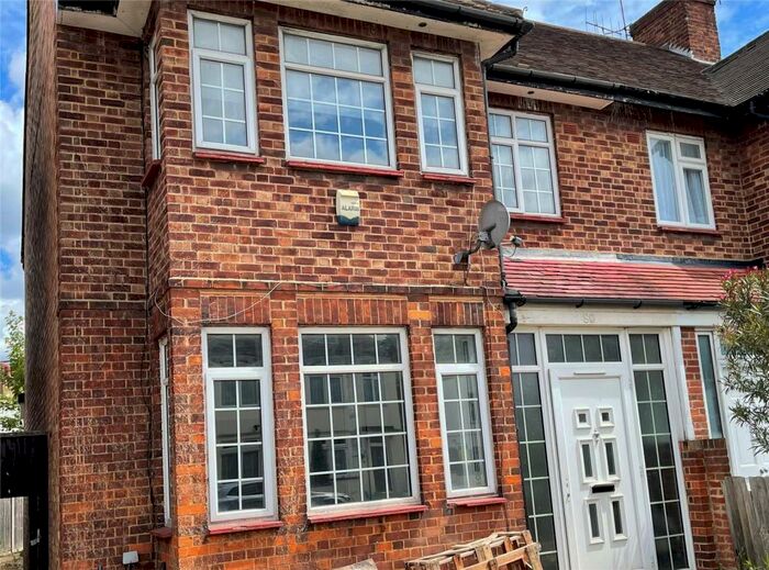 4 Bedroom Semi-Detached House To Rent In Hamilton Road, London, NW11