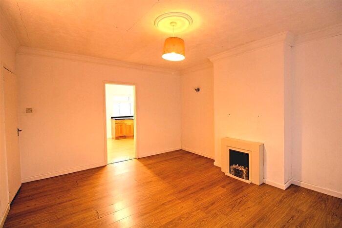 2 Bedroom Semi-Detached Bungalow For Sale In Kettlewell Lane, King's Lynn, PE30