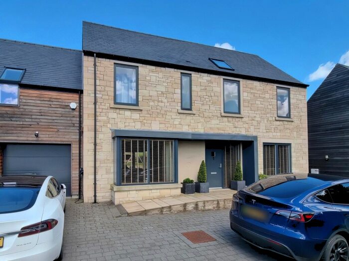 5 Bedroom Link Detached House For Sale In New Houses, Chollerford, Hexham, Northumberland, NE46