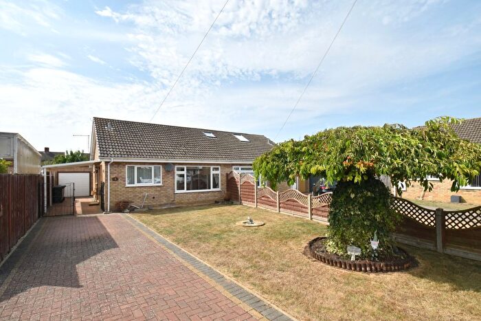 2 Bedroom Semi-Detached Bungalow For Sale In Hermitage Road, Earith, PE28