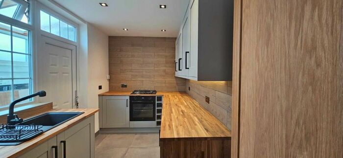 3 Bedroom Semi-Detached House To Rent In Summerhouse Avenue, Heston, Hounslow, TW5