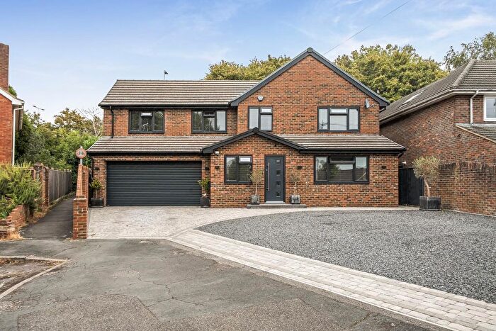 4 Bedroom Detached House For Sale In Hamilton Close, Langstone, PO9