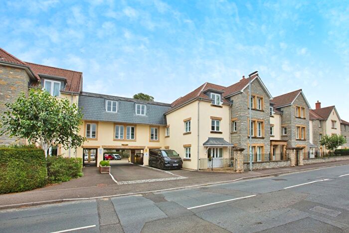 1 Bedroom Flat To Rent In Somerton Road, Street, BA16