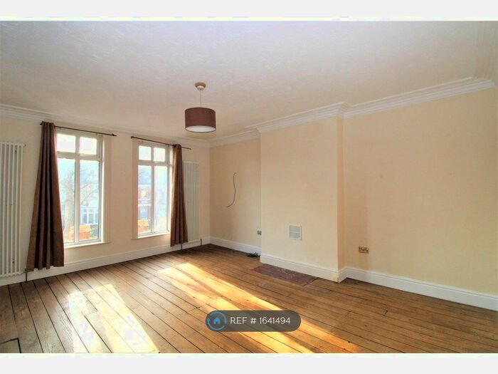 5 Bedroom Detached House To Rent In Park Avenue, Hull, HU5