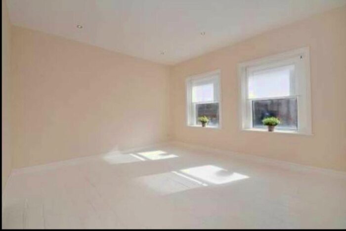 Studio To Rent In Fashion Street, Spitalfields, E1