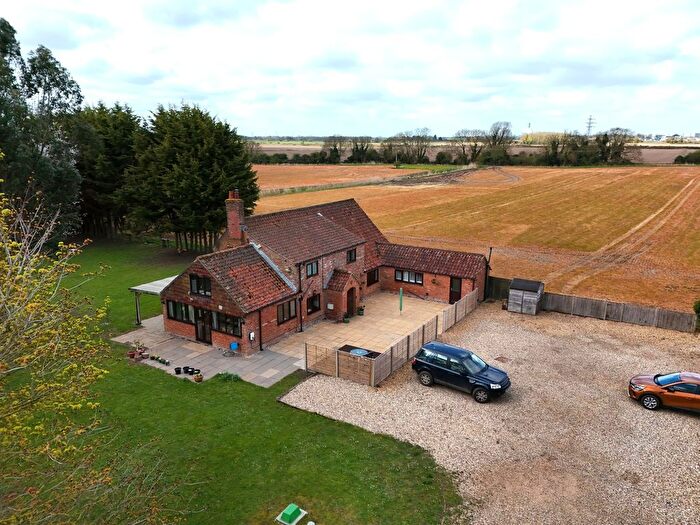 4 Bedroom Detached House For Sale In Hardwick Narrows, West Winch, King's Lynn, PE33