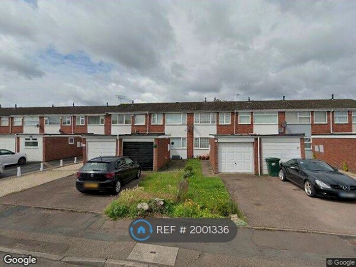 3 Bedroom End Of Terrace House To Rent In Wareham Green, Coventry, CV2