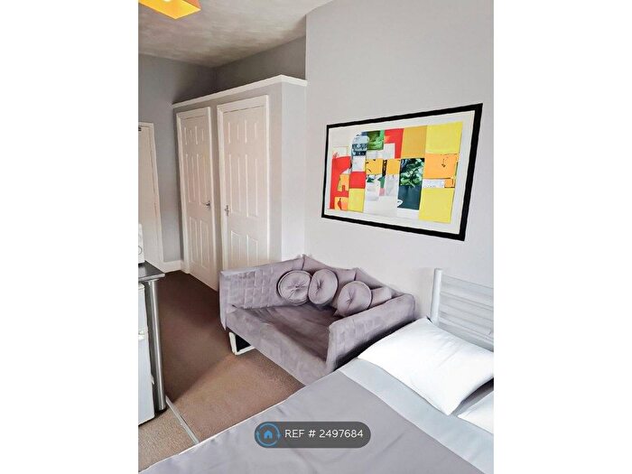 1 Bedroom Flat To Rent In Studio All Bills Included, Stoke-On-Trent, ST4