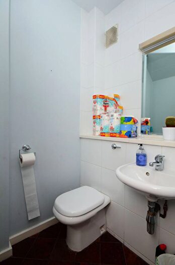2 Bedroom Flat To Rent In Commercial Street, Spitalfields, London, E1