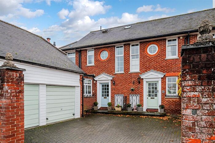 4 Bedroom Semi Detached House For Sale In Dorking Road, Epsom, KT18