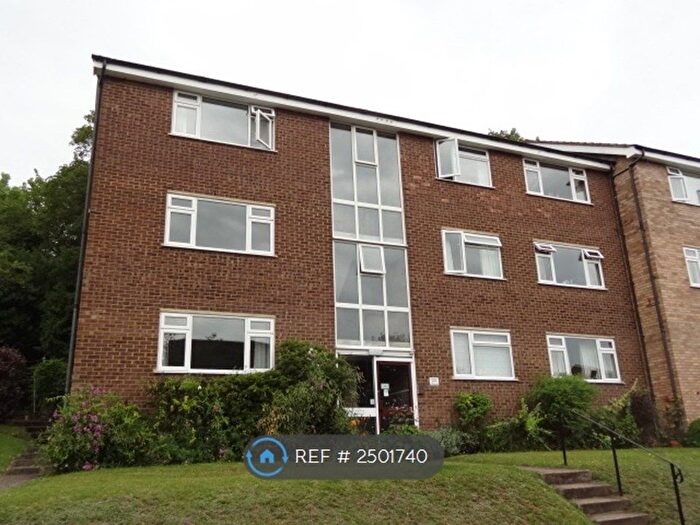 1 Bedroom Flat To Rent In Dunkeld House, High Wycombe, HP11