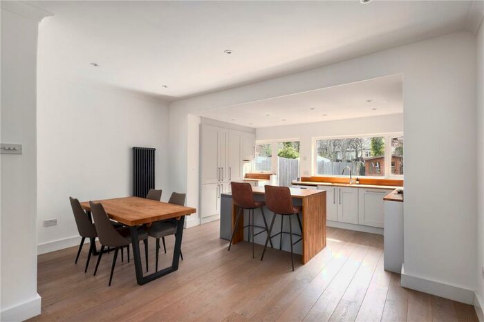 3 Bedroom Terraced House To Rent In Leslie Road, London, E11