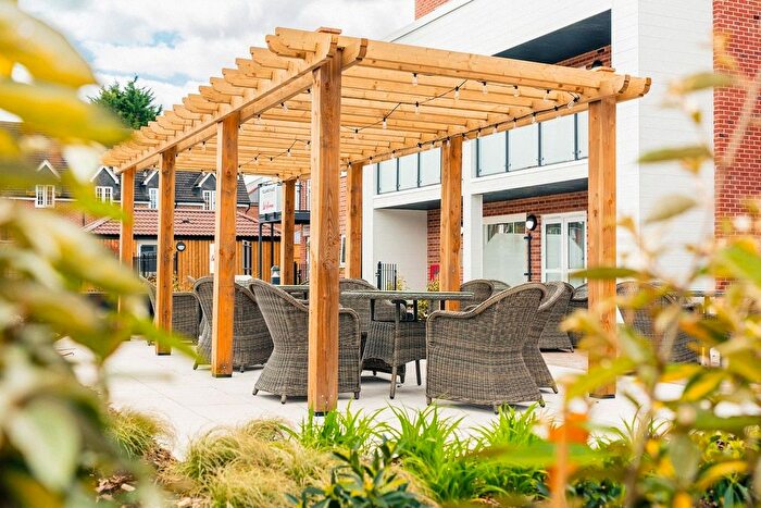 1 Bedroom Flat For Sale In New Road, Tadley, RG26