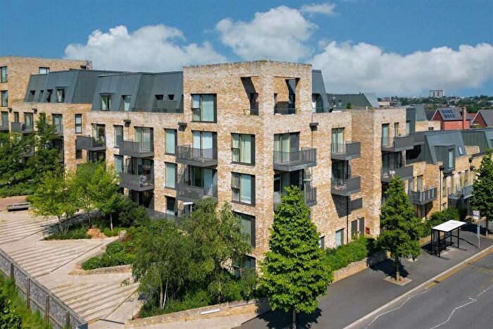 2 Bedroom Flat For Sale In Regiment Hill, Mill Hill, London, NW7