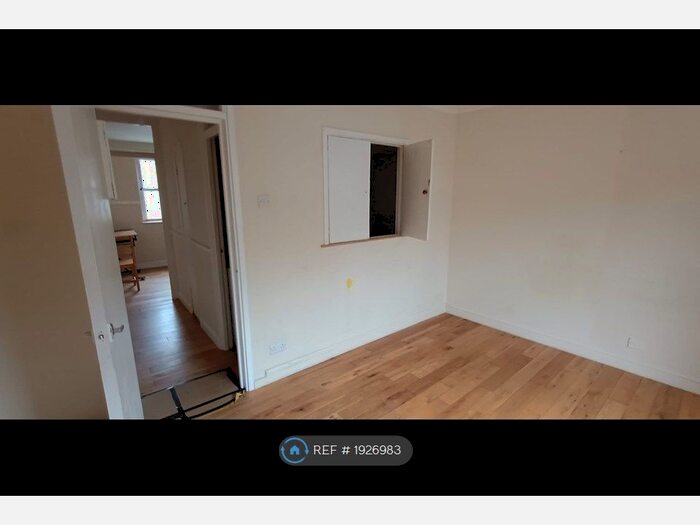 1 Bedroom Flat To Rent In Cressingham Road, London, SE13