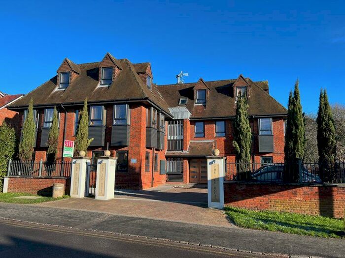 1 Bedroom Apartment To Rent In Central Marlow, SL7