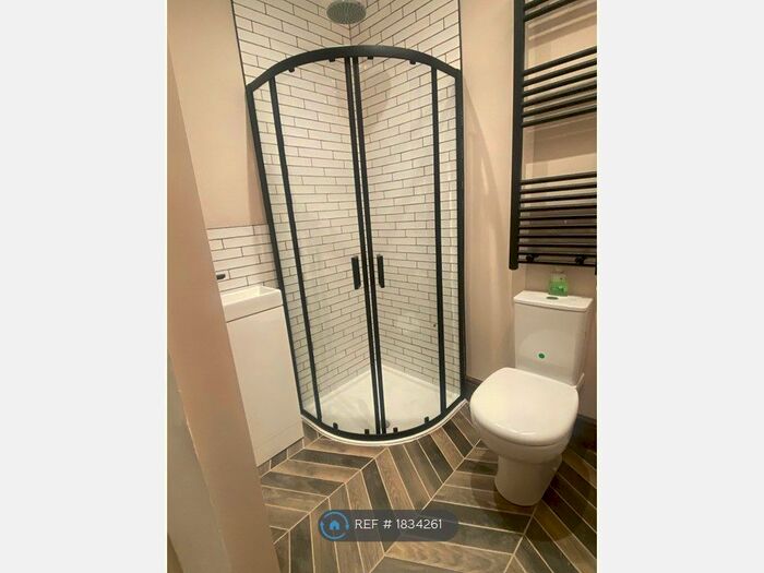 3 Bedroom Semi-Detached House To Rent In Springfield Terrace, Scholes, Cleckheaton, BD19