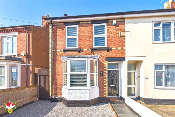 2 Bedroom Semi-Detached House For Sale In Bristol Road, Gloucester, GL1
