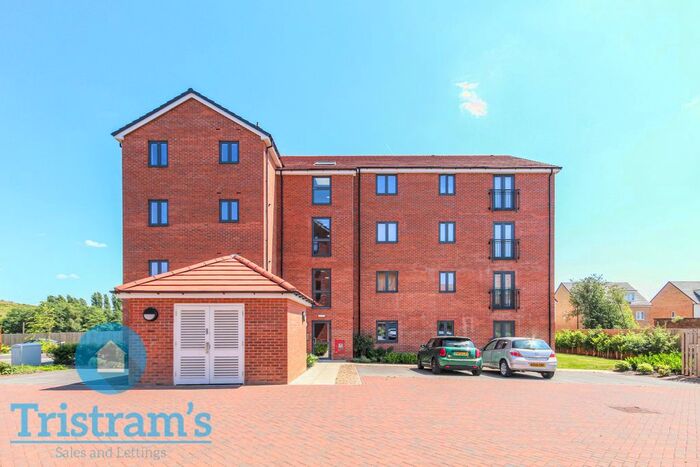 2 Bedroom Flat To Rent In Weightman Avenue, Gedling, Nottingham, NG4