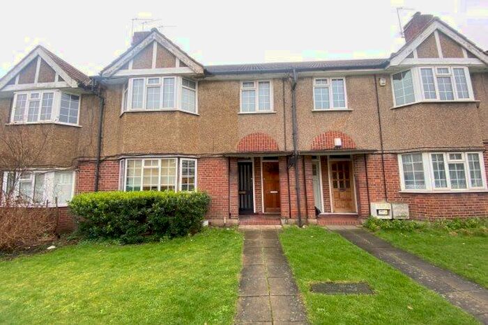 2 Bedroom Flat To Rent In Hither Green Lane, London, SE13