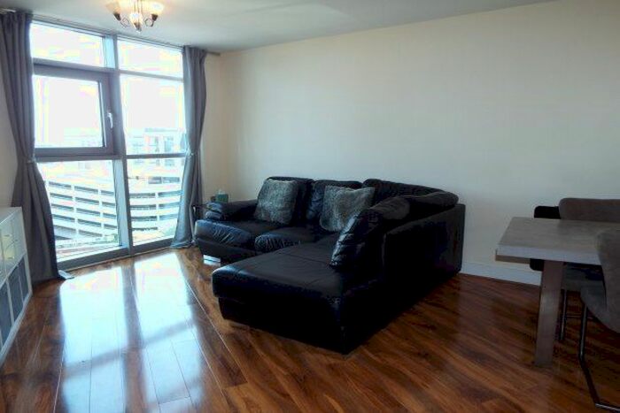 2 Bedroom Flat To Rent In Altolusso, Cardiff, CF10