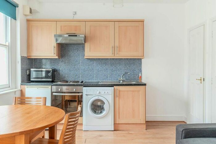Studio To Rent In Collingham Place, South Kensington, London, SW5