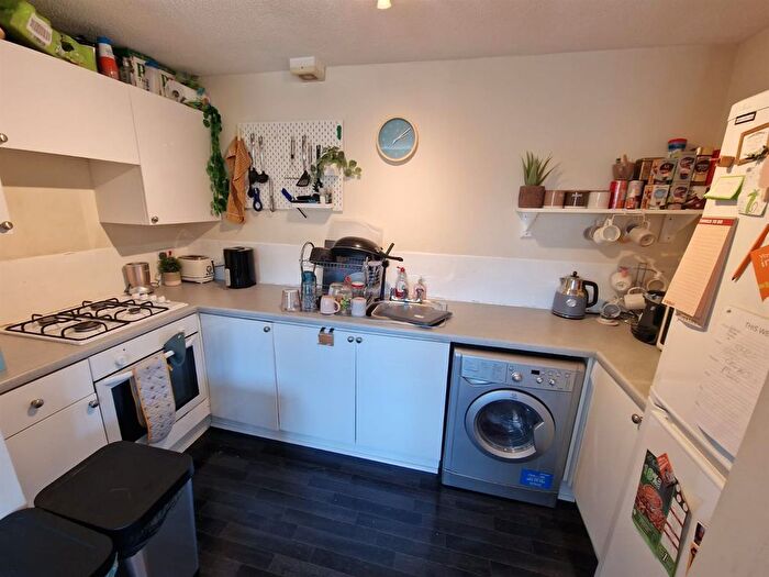 1 Bedroom Flat To Rent In Pembroke Mews, Canton, Cardiff, CF5