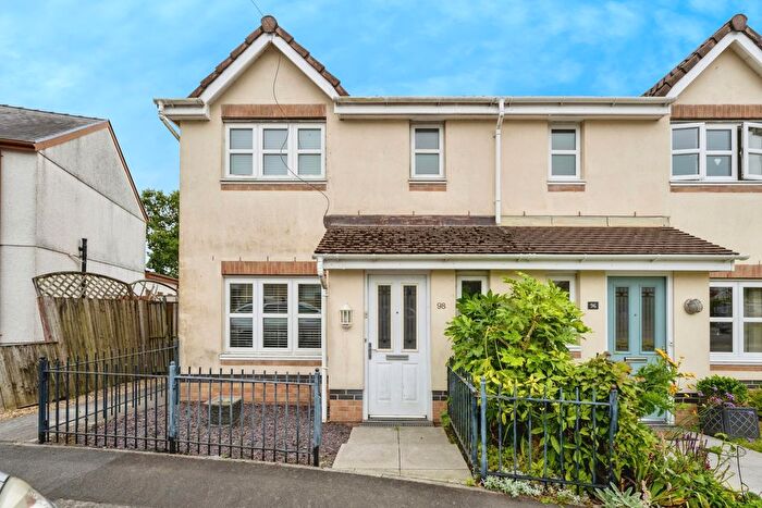 3 Bedroom Semi-Detached House For Sale In Culfor Road, Loughor, Swansea, SA4