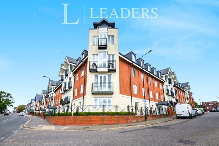 2 Bedroom Apartment For Sale In Marlborough Road, St. Albans, Hertfordshire, AL1