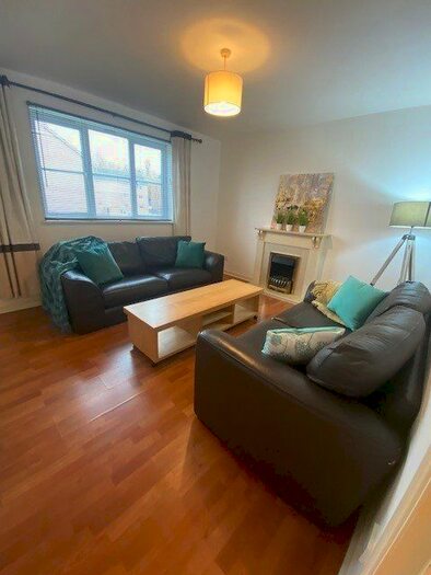 1 Bedroom Flat To Rent In Eversley Street, Glasgow, G32