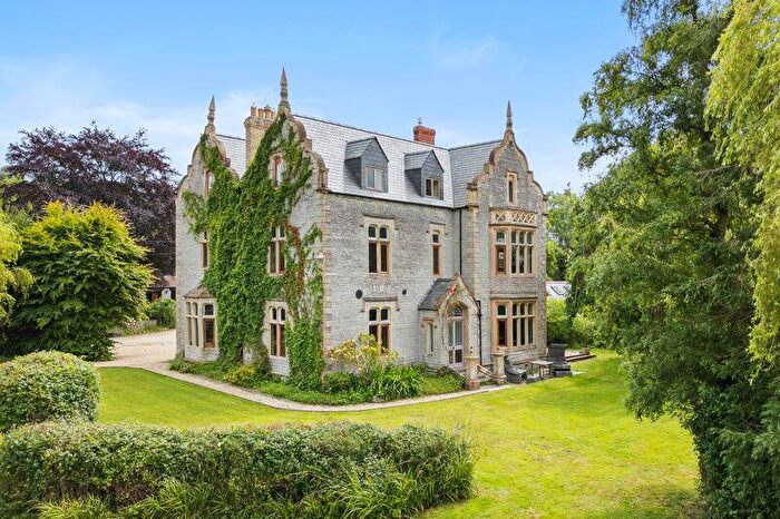 8 Bedroom Country House For Sale In West Pennard, BA6