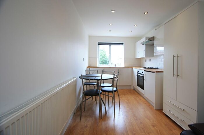 Studio To Rent In Walworth Road, Walworth, SE17