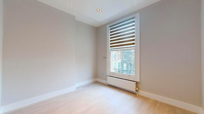 2 Bedroom Flat To Rent In Ladbroke Grove, London, W10