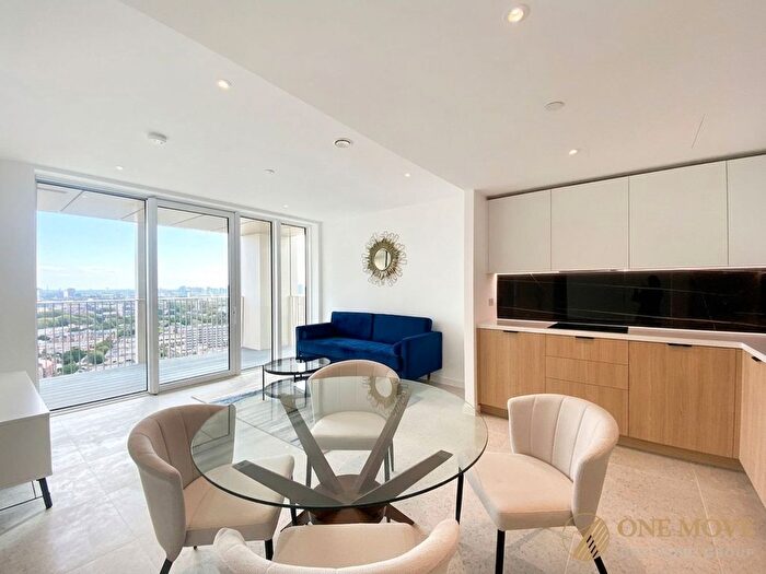 2 Bedroom Flat To Rent In Bouchon Point, The Silk District, London, E1