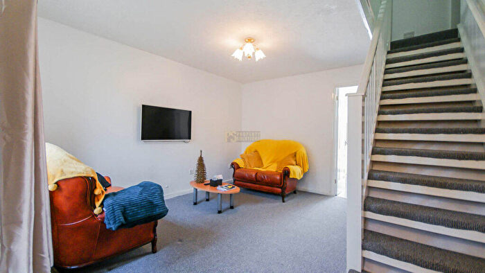 4 Bedroom Terraced House To Rent In Gray Street, Birmingham, B9