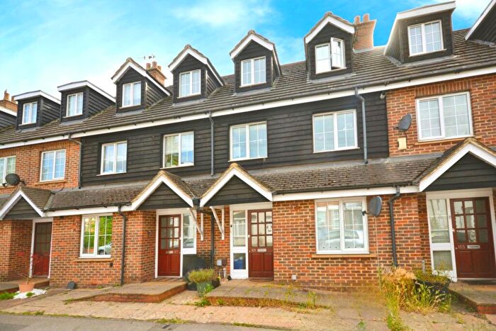 3 Bedroom Flat For Sale In Waterside, Chesham, HP5