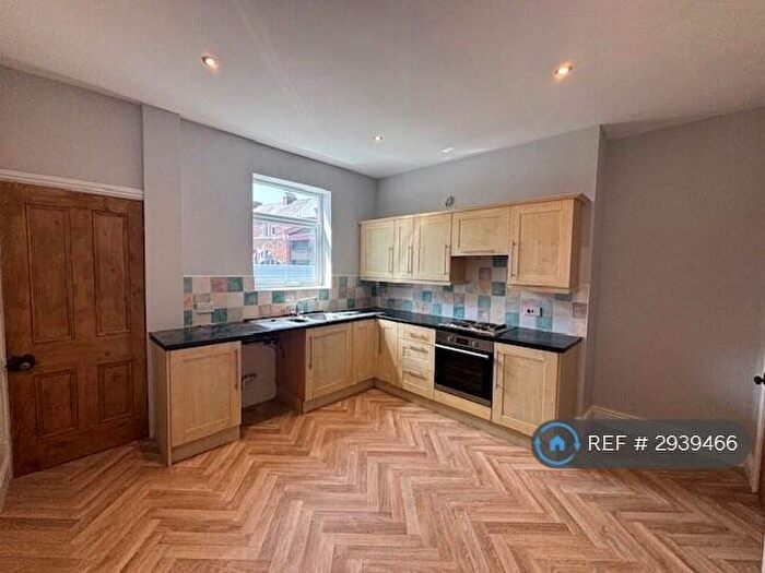 2 Bedroom Terraced House To Rent In Hay Green Lane, Barnsley, S70
