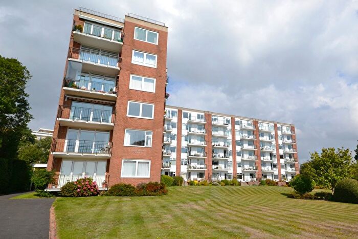 2 Bedroom Flat To Rent In Flat, Churchfield Court, Poole, Dorset, BH15