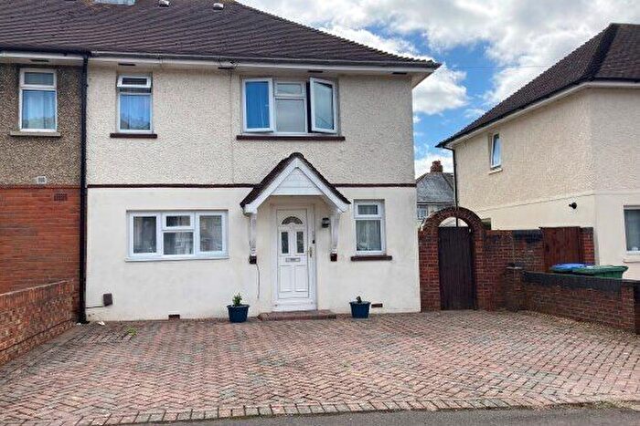 2 Bedroom Semi-Detached House To Rent In Magnolia Road, Southampton, SO19